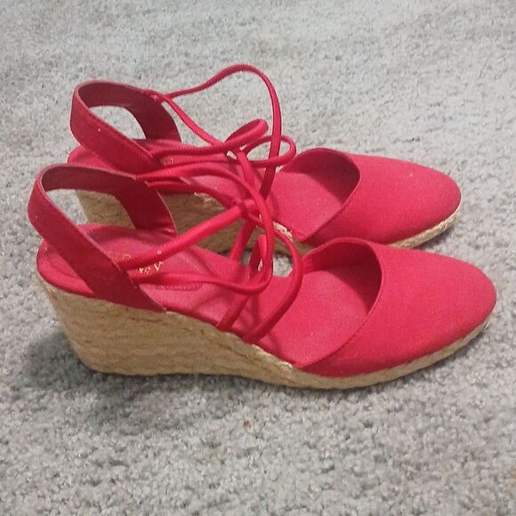 Lauren Ralph Lauren Caralee Red canvas wedge close toe sandals Sz 10 EUC - Picture 5 of 8